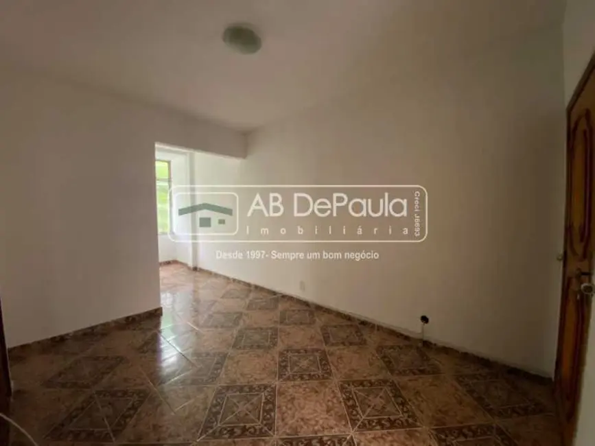 Foto 2 de Apartamento com 2 quartos à venda, 60m2 em Rio De Janeiro - RJ