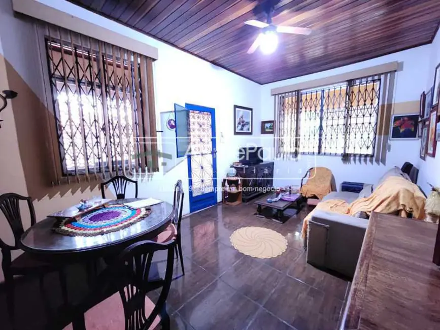 Foto 4 de Casa com 2 quartos à venda, 48m2 em Rio De Janeiro - RJ