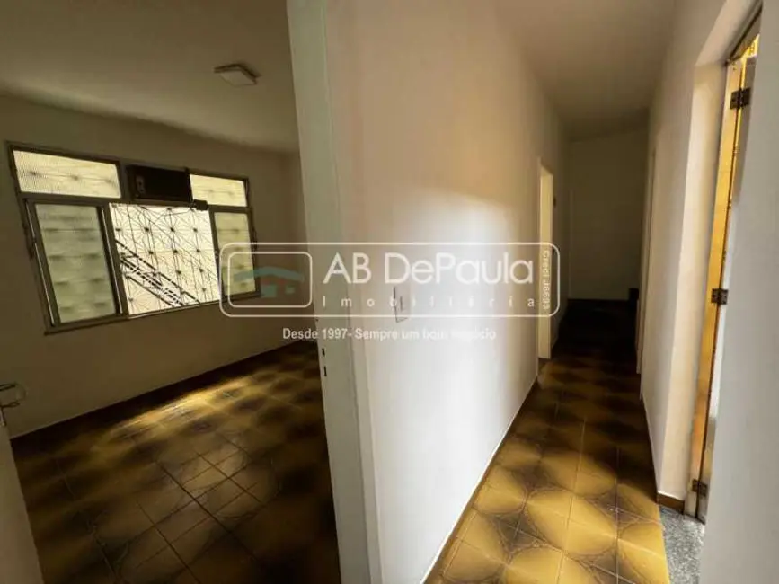 Foto 6 de Casa com 4 quartos para alugar, 229m2 em Rio De Janeiro - RJ