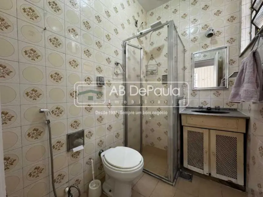 Foto 9 de Casa com 4 quartos para alugar, 229m2 em Rio De Janeiro - RJ