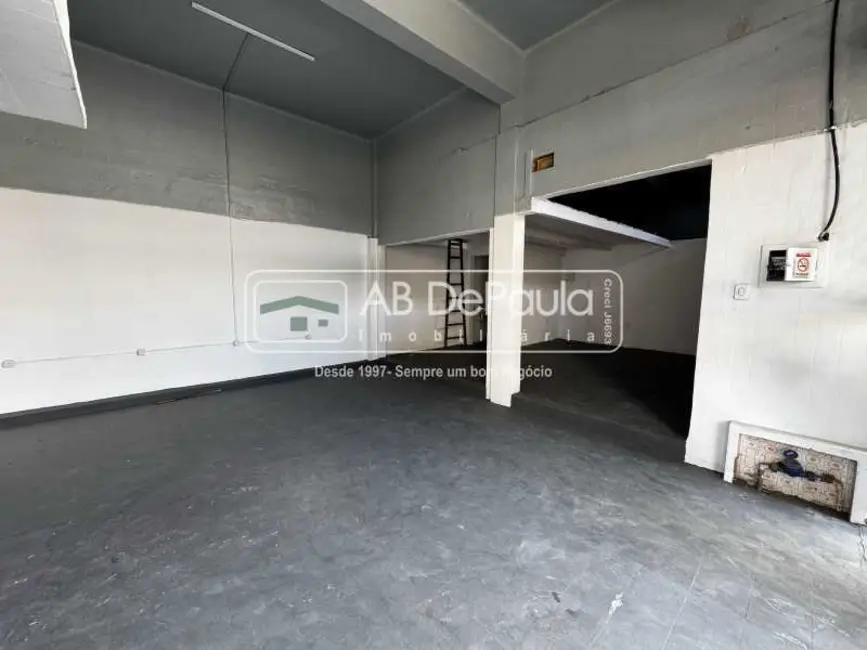 Loja para alugar, 69m2 em Rio De Janeiro - RJ - imagem 2 Foto 2 de Loja para alugar, 69m2 em Rio De Janeiro - RJ