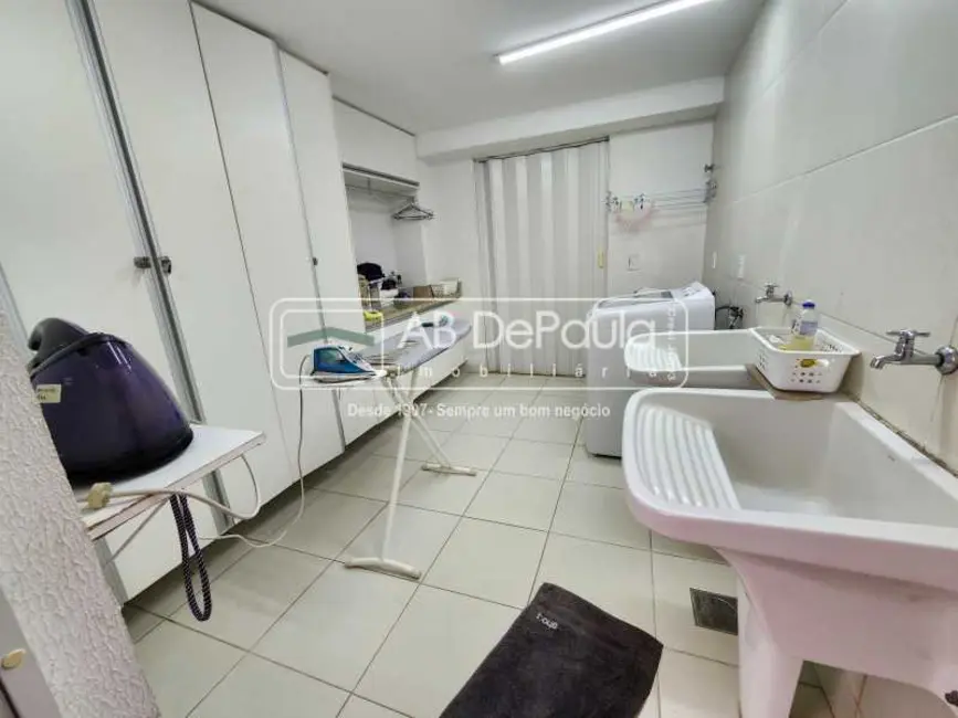 Casa de Condomínio com 5 quartos à venda, 616m2 em Rio De Janeiro - RJ - imagem 9 Foto 9 de Casa de Condomínio com 5 quartos à venda, 616m2 em Rio De Janeiro - RJ