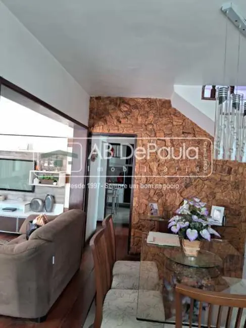Casa com 3 quartos à venda, 140m2 em Rio De Janeiro - RJ - imagem 3 Foto 3 de Casa com 3 quartos à venda, 140m2 em Rio De Janeiro - RJ