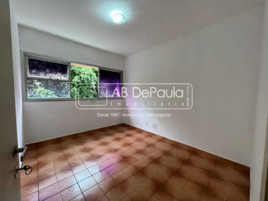 Apartamento com 3 quartos para alugar, 72m2 em Rio De Janeiro - RJ - imagem 6 Foto 6 de Apartamento com 3 quartos para alugar, 72m2 em Rio De Janeiro - RJ