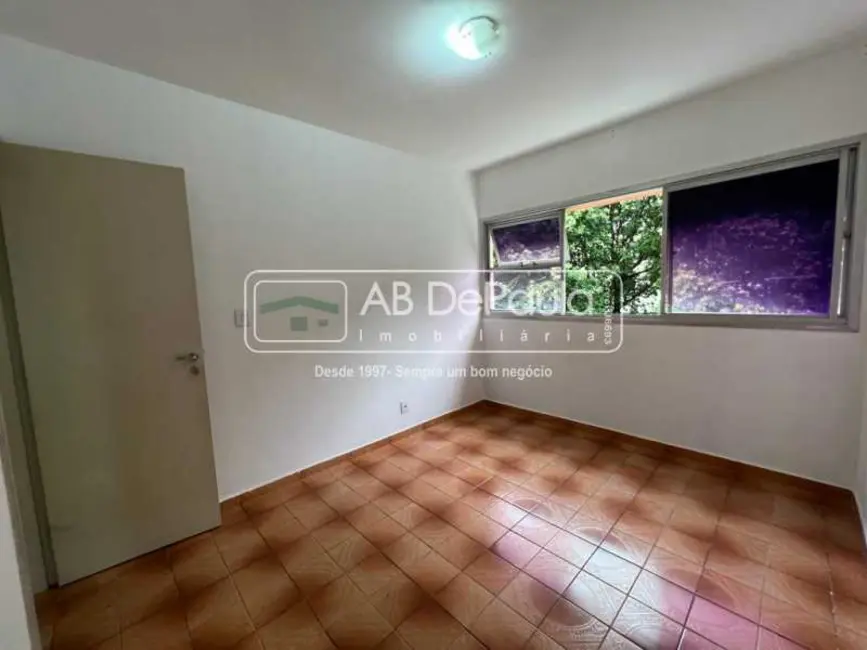 Apartamento com 3 quartos para alugar, 72m2 em Rio De Janeiro - RJ - imagem 7 Foto 7 de Apartamento com 3 quartos para alugar, 72m2 em Rio De Janeiro - RJ