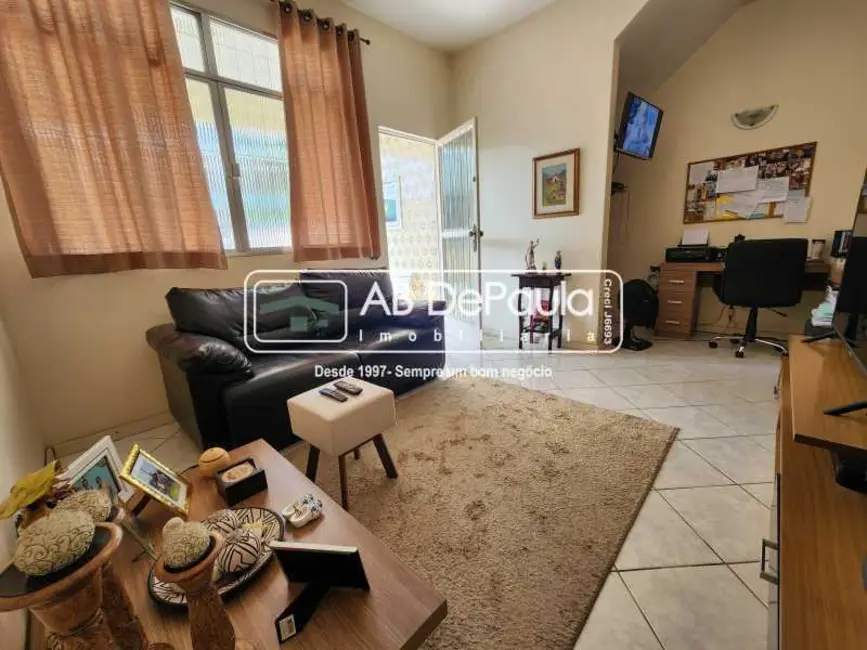 Foto 7 de Casa com 2 quartos à venda, 81m2 em Rio De Janeiro - RJ