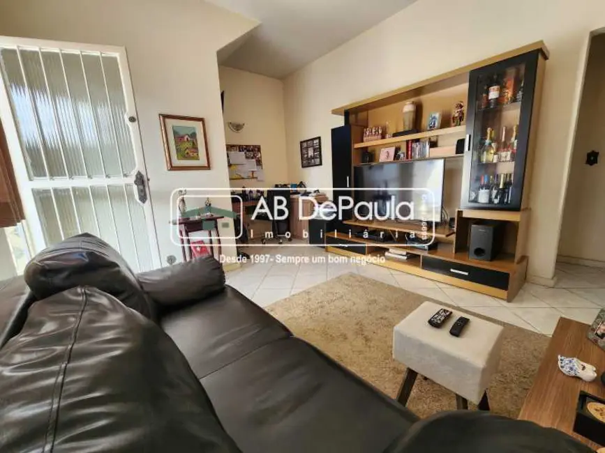 Foto 8 de Casa com 2 quartos à venda, 81m2 em Rio De Janeiro - RJ