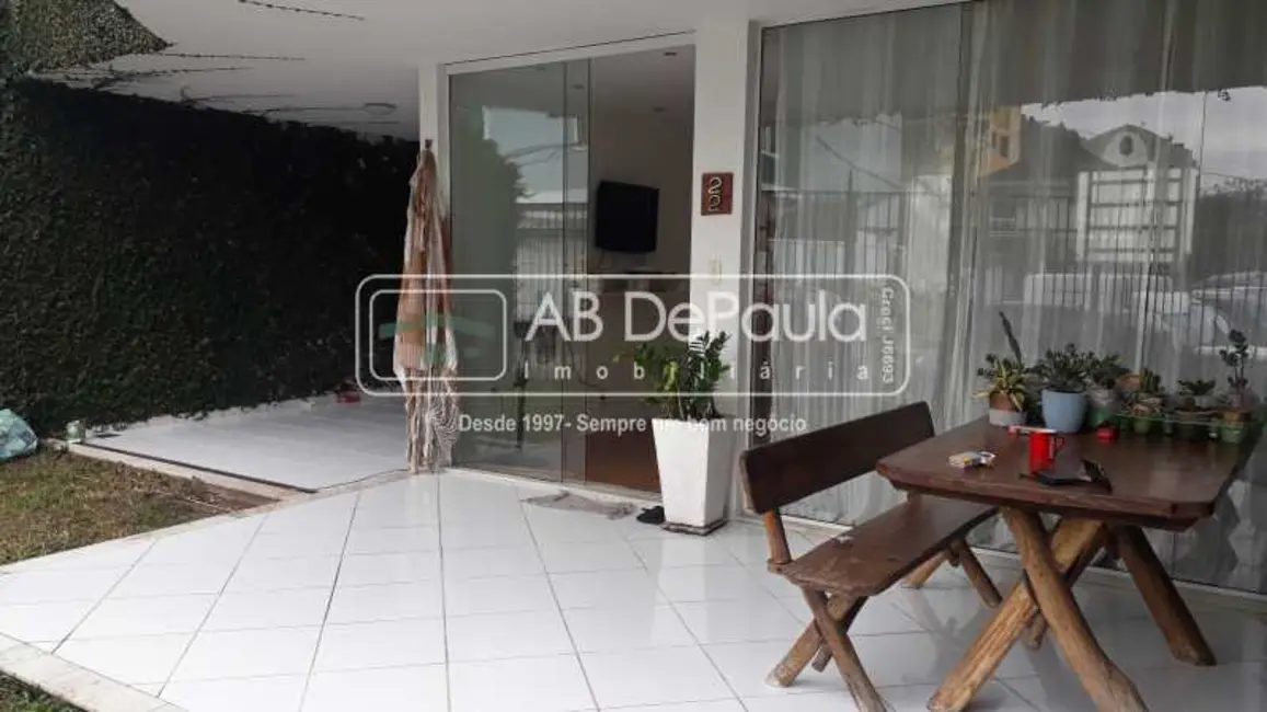 Casa com 3 quartos à venda, 190m2 em Rio De Janeiro - RJ - imagem 6 Foto 6 de Casa com 3 quartos à venda, 190m2 em Rio De Janeiro - RJ