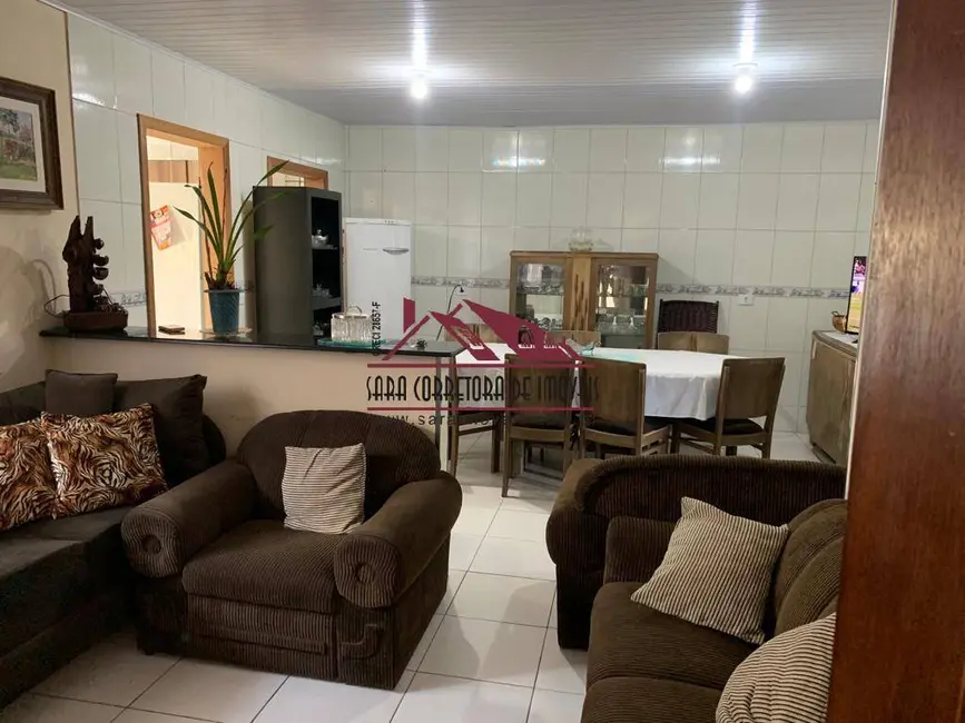 Foto 1 de Casa com 2 quartos à venda, 222m2 em Jardim Cláudia, Pinhais - PR