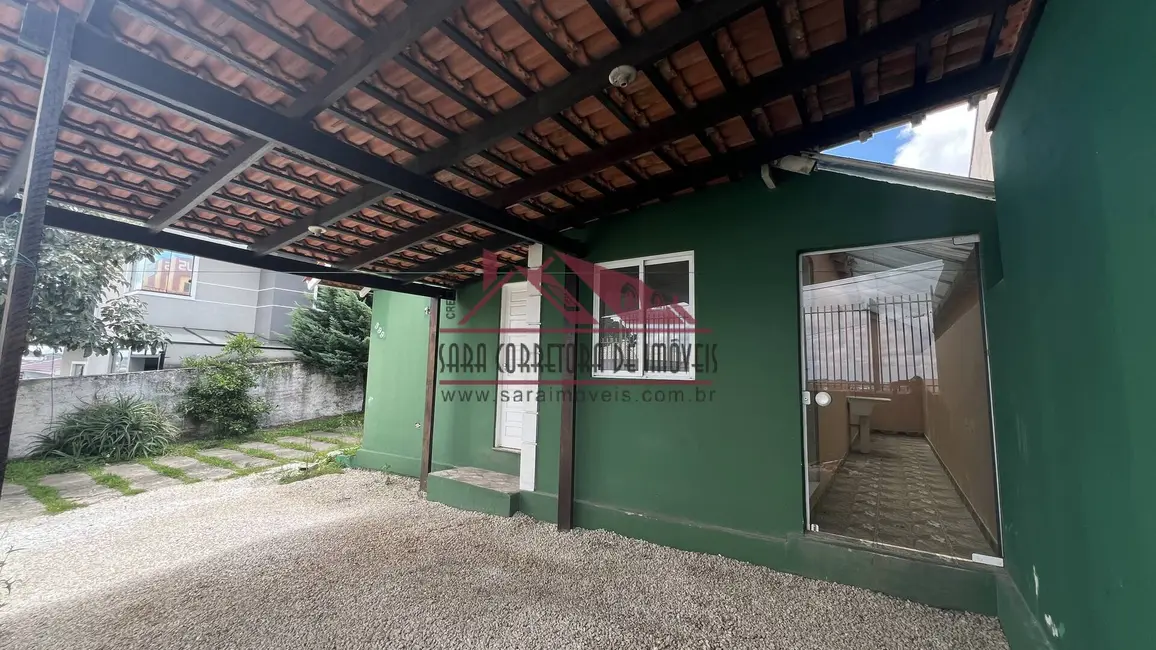 Foto 2 de Casa de Condomínio com 2 quartos para alugar, 55m2 em Guaraituba, Colombo - PR