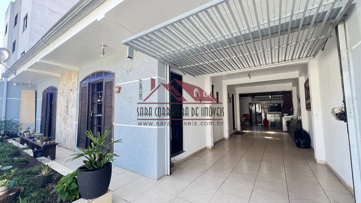 Foto 3 de Casa com 4 quartos à venda, 180m2 em Rio Verde, Colombo - PR