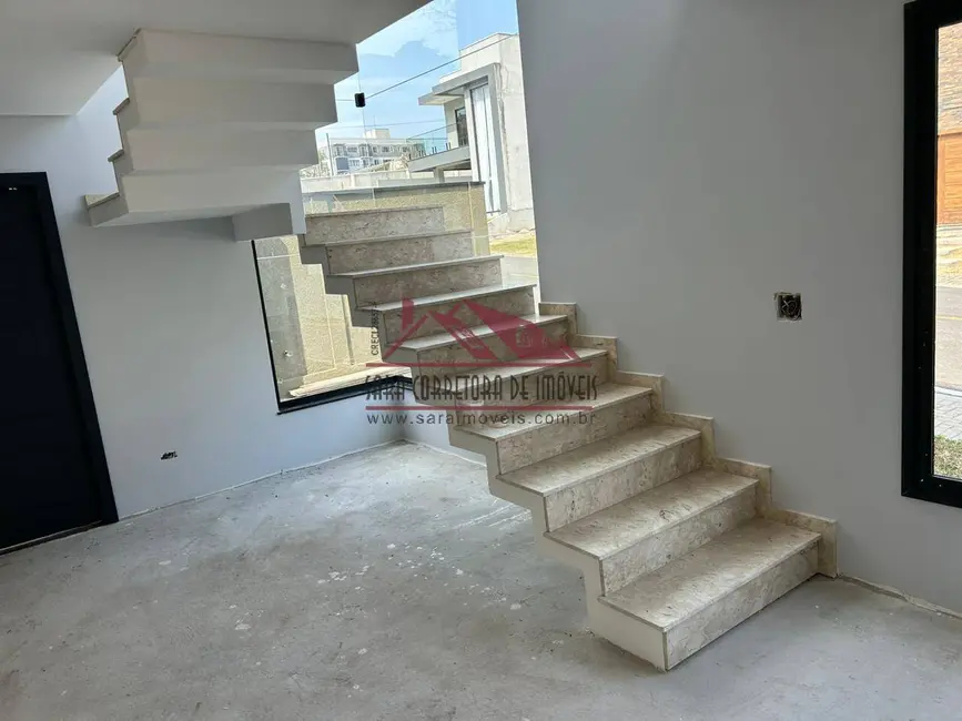 Sobrado com 3 quartos à venda, 123m2 em Campo Pequeno, Colombo - PR - imagem 5 Foto 5 de Sobrado com 3 quartos à venda, 123m2 em Campo Pequeno, Colombo - PR