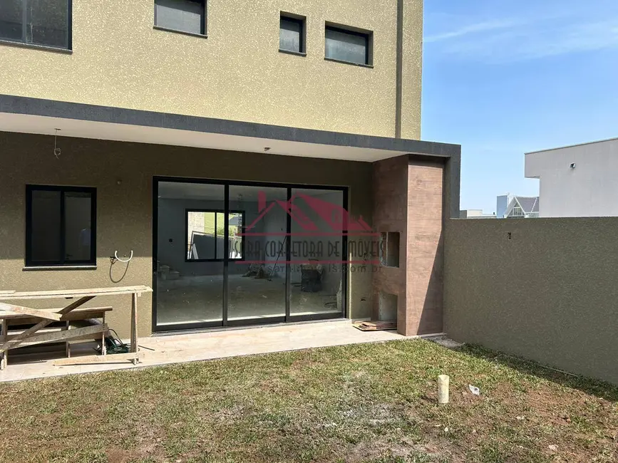 Sobrado com 3 quartos à venda, 123m2 em Campo Pequeno, Colombo - PR - imagem 3 Foto 3 de Sobrado com 3 quartos à venda, 123m2 em Campo Pequeno, Colombo - PR