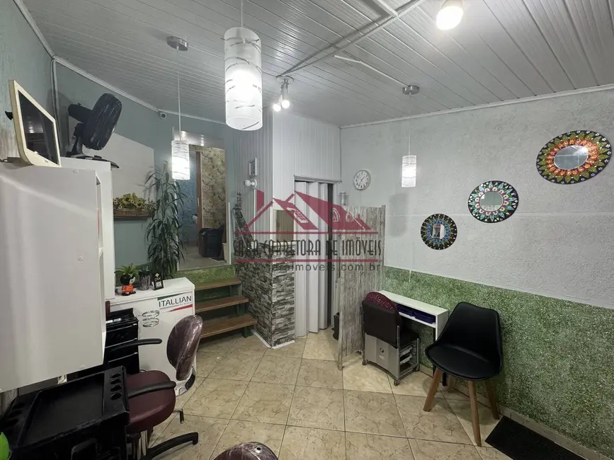 Casa com 3 quartos à venda, 120m2 em Campo Pequeno, Colombo - PR - imagem 5 Foto 5 de Casa com 3 quartos à venda, 120m2 em Campo Pequeno, Colombo - PR