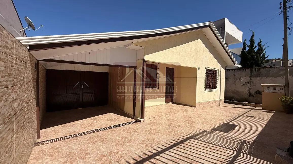 Casa com 3 quartos à venda, 120m2 em Campo Pequeno, Colombo - PR - imagem 3 Foto 3 de Casa com 3 quartos à venda, 120m2 em Campo Pequeno, Colombo - PR