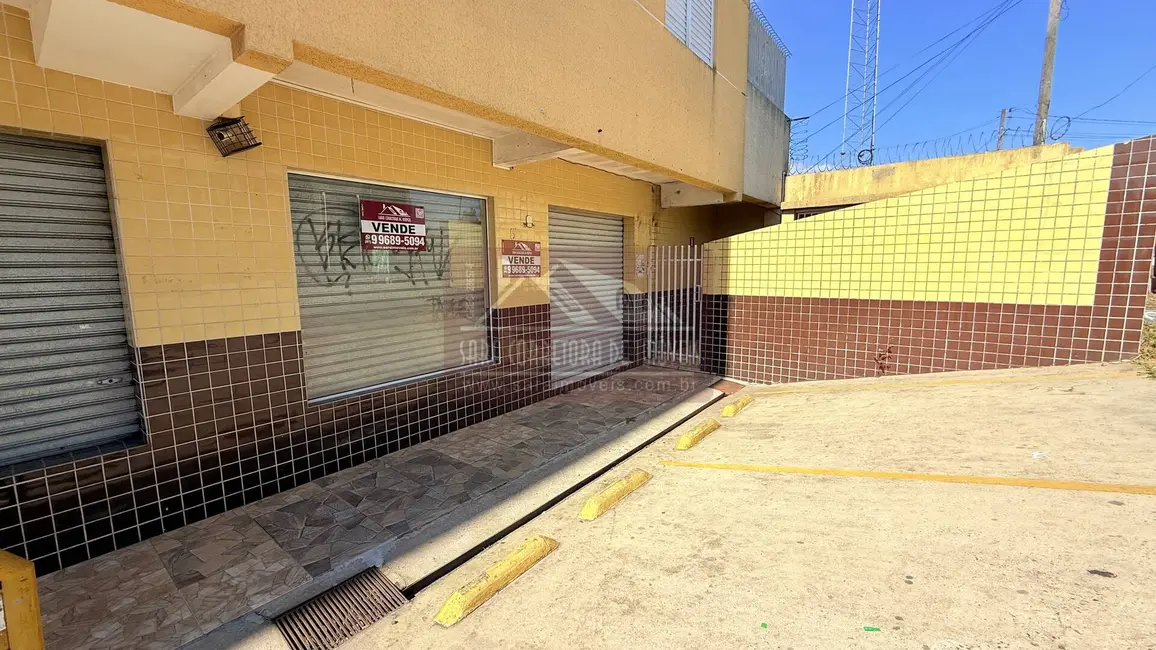 Foto 1 de Sala Comercial à venda, 45m2 em Monza, Colombo - PR