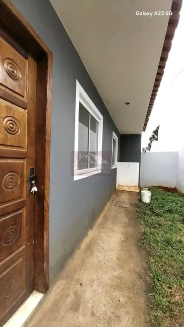 Foto 2 de Casa com 2 quartos à venda, 150m2 em Rio Verde, Colombo - PR