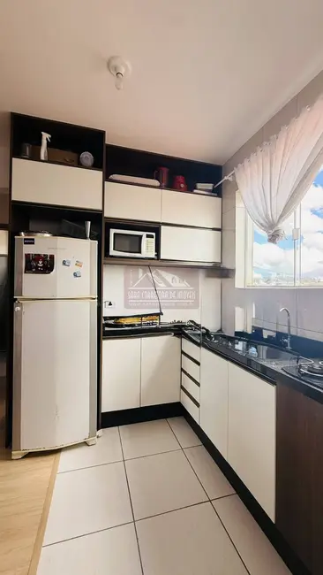 Apartamento com 2 quartos à venda, 54m2 em Guaraituba, Colombo - PR - imagem 2 Foto 2 de Apartamento com 2 quartos à venda, 54m2 em Guaraituba, Colombo - PR