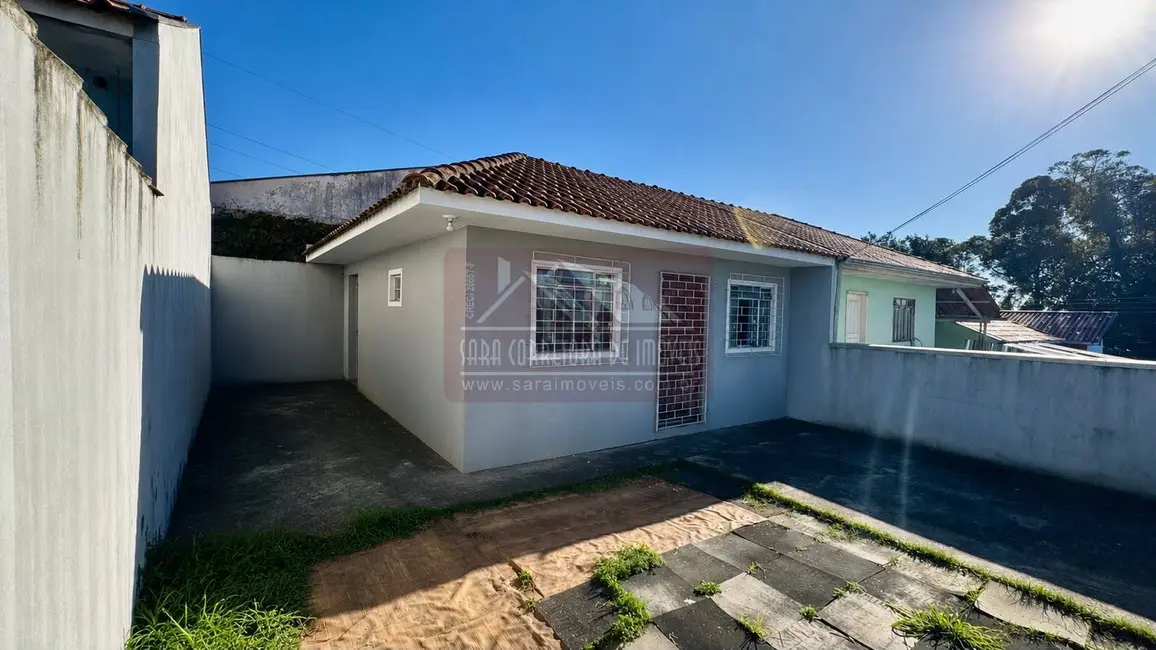 Foto 1 de Casa com 2 quartos à venda, 62m2 em Colombo - PR