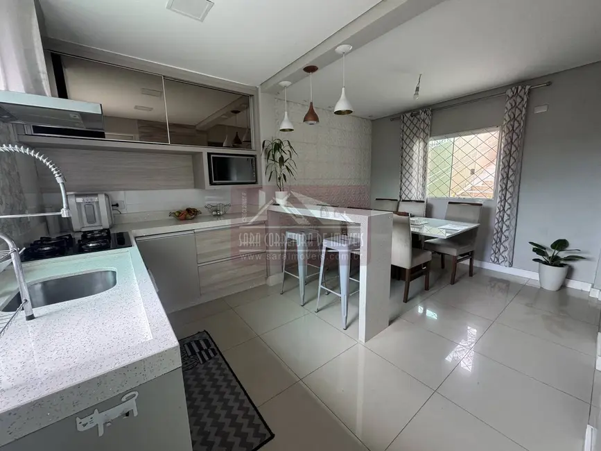 Foto 2 de Sobrado com 3 quartos à venda, 110m2 em Campo Pequeno, Colombo - PR