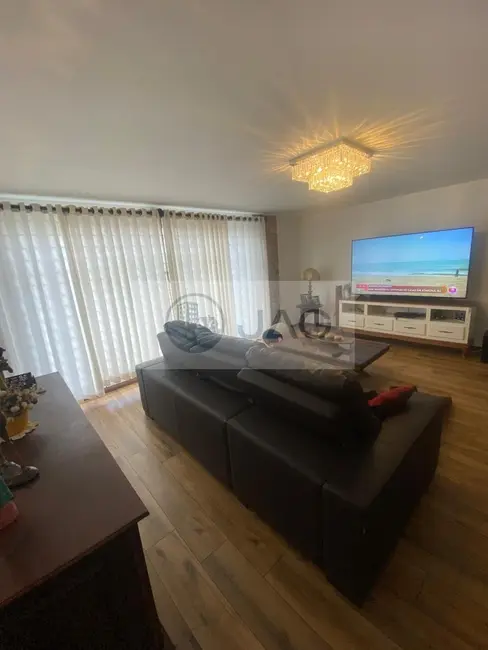 Casa com 3 quartos à venda, 208m2 em Jardim Botânico, Curitiba - PR - imagem 3 Foto 3 de Casa com 3 quartos à venda, 208m2 em Jardim Botânico, Curitiba - PR