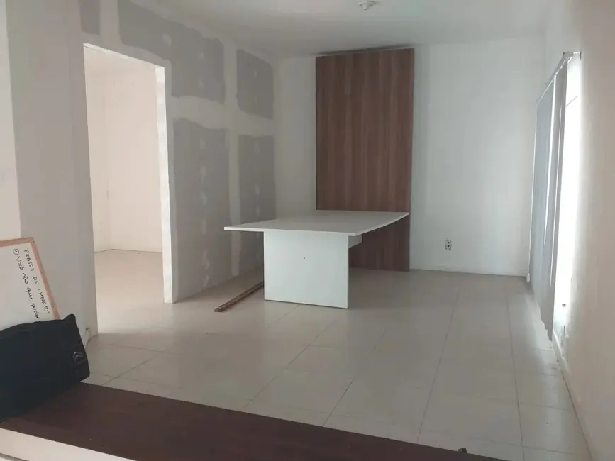 Sala Comercial com 6 quartos à venda, 230m2 em Graça, Salvador - BA - imagem 7 Foto 7 de Sala Comercial com 6 quartos à venda, 230m2 em Graça, Salvador - BA