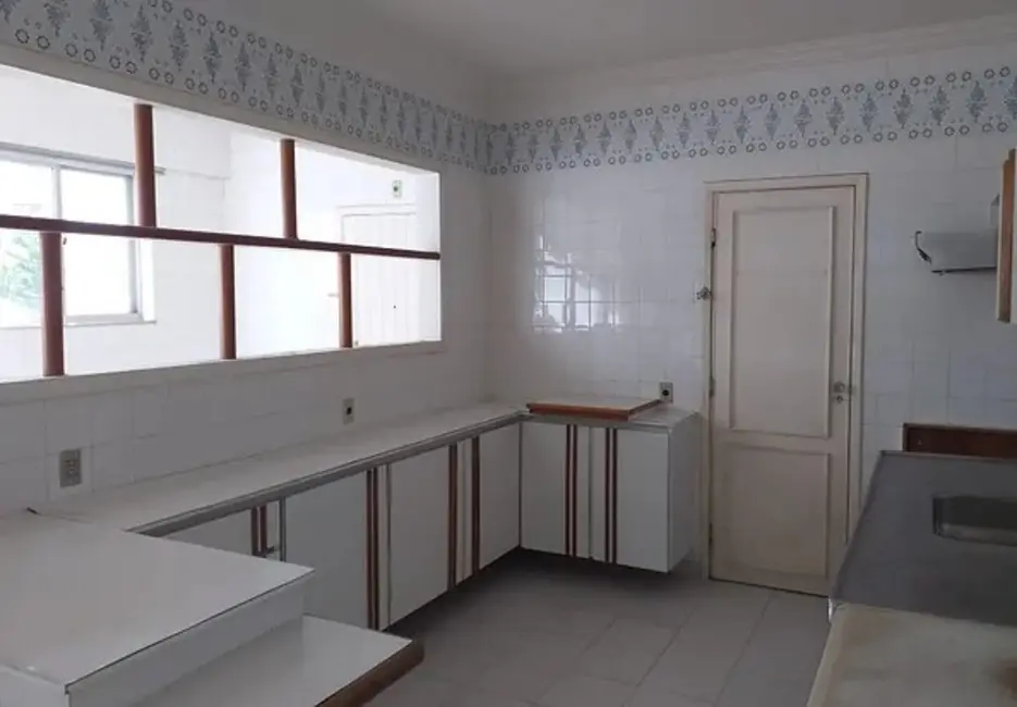 Apartamento com 4 quartos à venda, 230m2 em Graça, Salvador - BA - imagem 3 Foto 3 de Apartamento com 4 quartos à venda, 230m2 em Graça, Salvador - BA