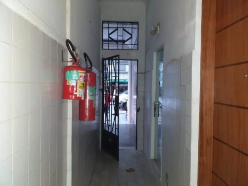 Apartamento com 3 quartos à venda, 145m2 em Barra, Salvador - BA - imagem 5 Foto 5 de Apartamento com 3 quartos à venda, 145m2 em Barra, Salvador - BA