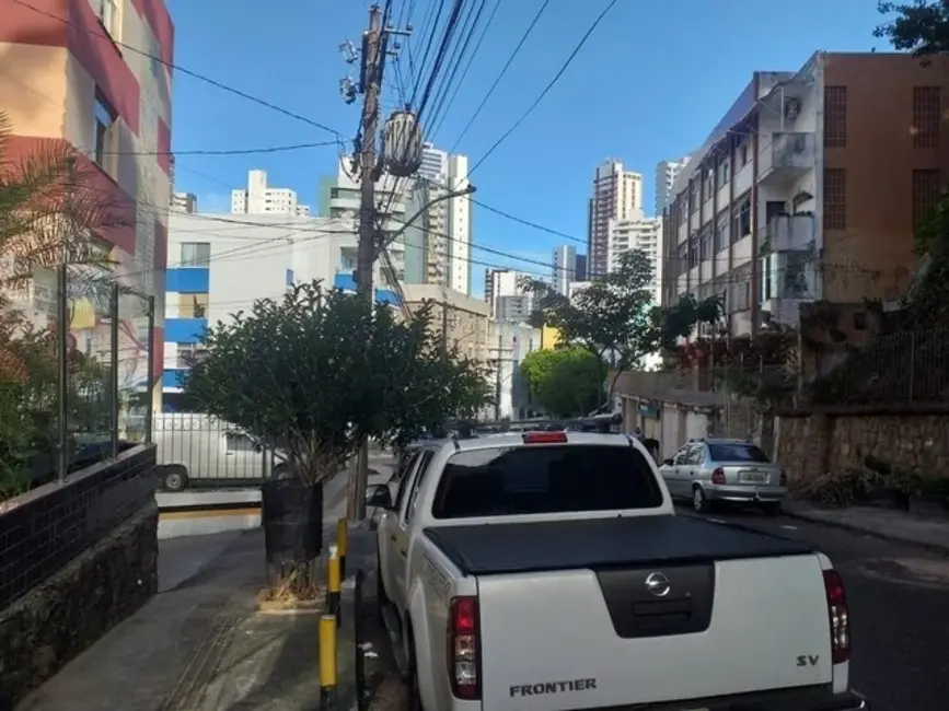 Apartamento com 3 quartos à venda, 127m2 em Barra, Salvador - BA - imagem 6 Foto 6 de Apartamento com 3 quartos à venda, 127m2 em Barra, Salvador - BA