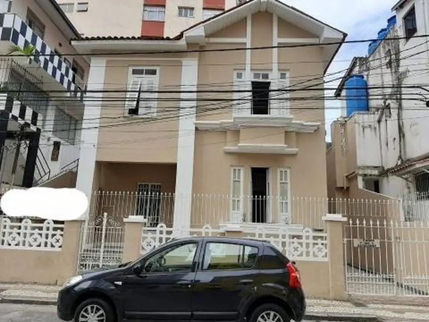 Casa com 4 quartos à venda, 261m2 em Barra, Salvador - BA - imagem 1 Foto 1 de Casa com 4 quartos à venda, 261m2 em Barra, Salvador - BA