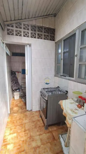 Casa com 2 quartos à venda, 132m2 em Aviação, Praia Grande - SP - imagem 8 Foto 8 de Casa com 2 quartos à venda, 132m2 em Aviação, Praia Grande - SP