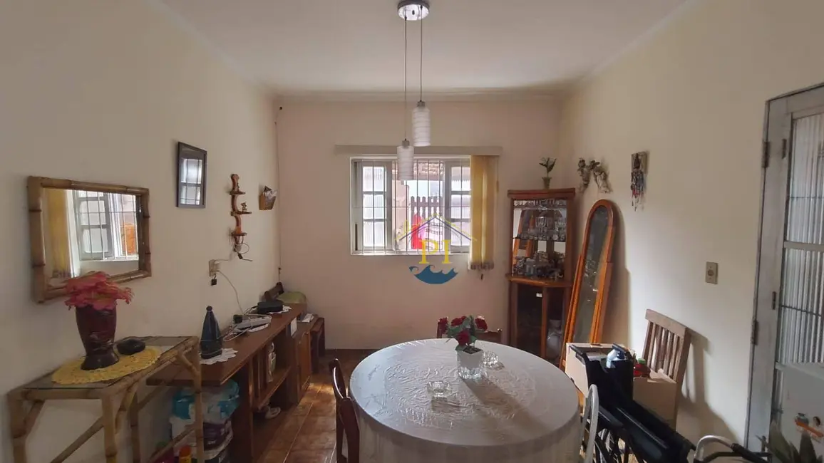 Casa com 2 quartos à venda, 132m2 em Aviação, Praia Grande - SP - imagem 5 Foto 5 de Casa com 2 quartos à venda, 132m2 em Aviação, Praia Grande - SP