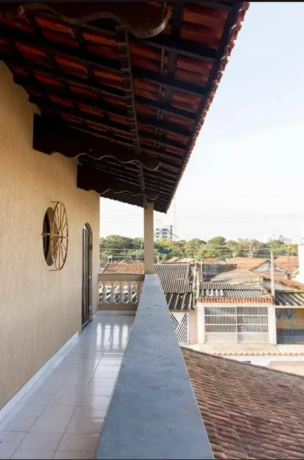 Casa com 4 quartos à venda, 341m2 em Maracanã, Praia Grande - SP - imagem 6 Foto 6 de Casa com 4 quartos à venda, 341m2 em Maracanã, Praia Grande - SP