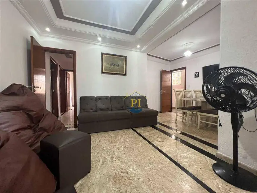 Casa com 3 quartos à venda, 450m2 em Praia Grande - SP - imagem 6 Foto 6 de Casa com 3 quartos à venda, 450m2 em Praia Grande - SP