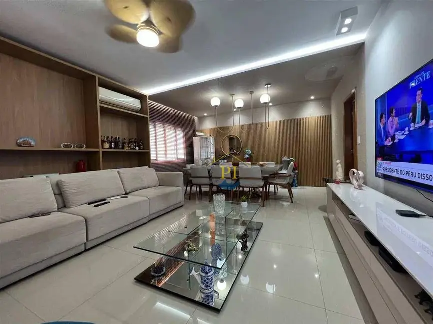 Foto 1 de Casa com 3 quartos à venda, 360m2 em Canto do Forte, Praia Grande - SP