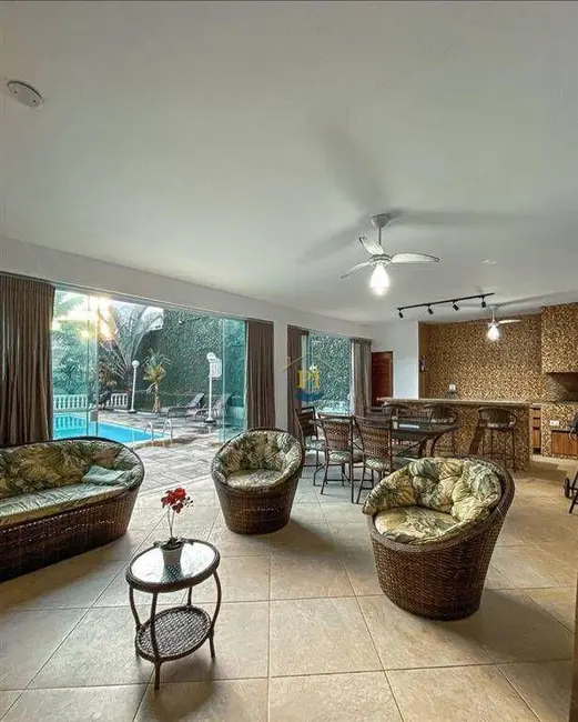 Foto 1 de Casa com 3 quartos à venda, 834m2 em Canto do Forte, Praia Grande - SP