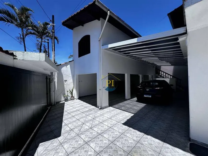 Foto 8 de Casa com 4 quartos à venda, 426m2 em Praia Grande - SP