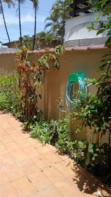Foto 8 de Casa com 4 quartos à venda, 300m2 em Praia Grande - SP