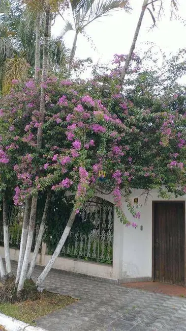 Foto 1 de Casa com 4 quartos à venda, 300m2 em Praia Grande - SP