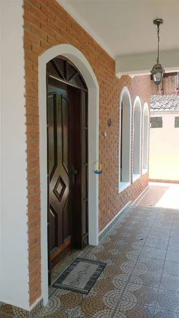 Foto 2 de Casa com 4 quartos à venda, 300m2 em Praia Grande - SP