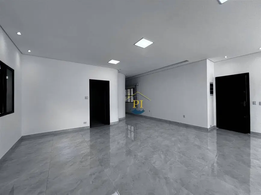 Casa com 3 quartos à venda, 348m2 em Canto do Forte, Praia Grande - SP - imagem 7 Foto 7 de Casa com 3 quartos à venda, 348m2 em Canto do Forte, Praia Grande - SP