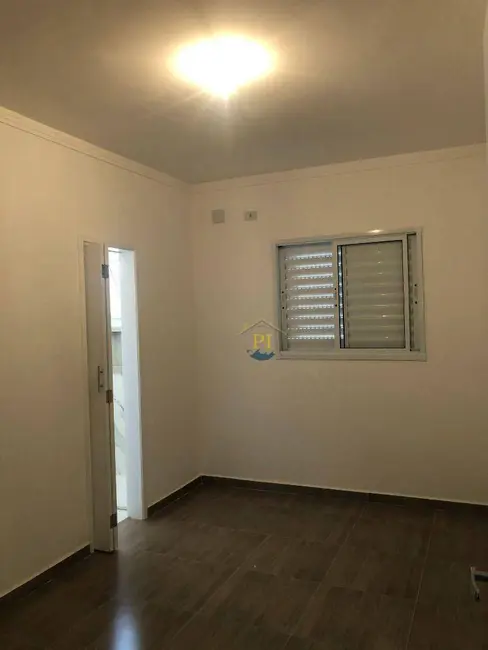 Foto 2 de Casa com 3 quartos à venda, 150m2 em Tupi, Praia Grande - SP
