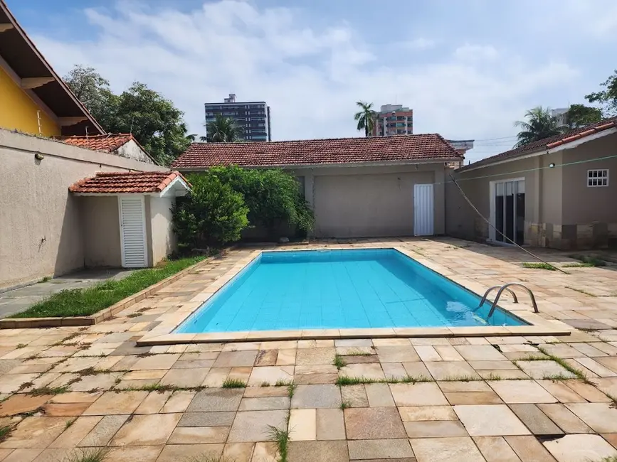 Foto 2 de Casa com 3 quartos à venda, 663m2 em Canto do Forte, Praia Grande - SP