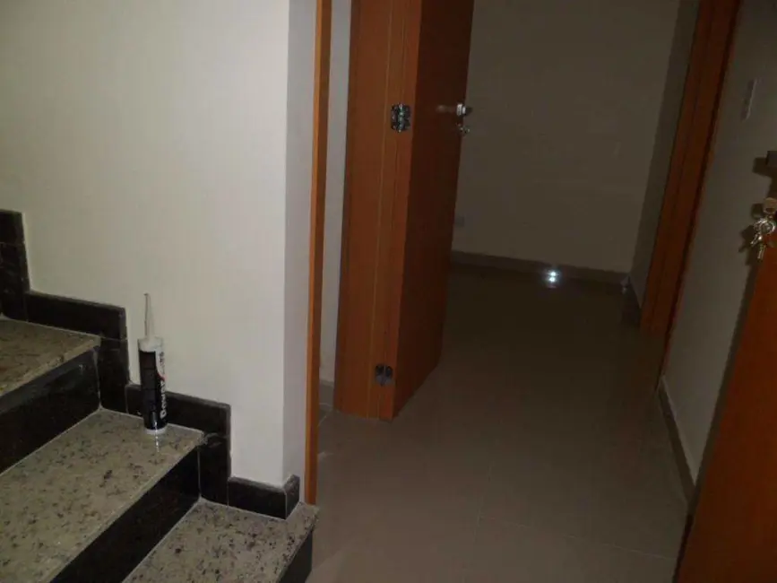 Foto 4 de Cobertura com 2 quartos à venda, 200m2 em Maracanã, Praia Grande - SP