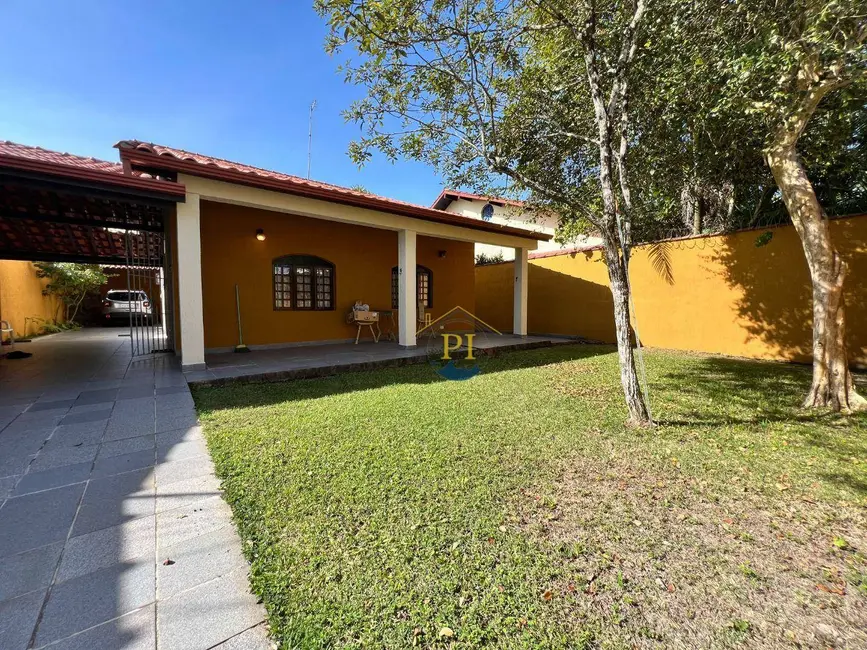 Foto 1 de Casa com 3 quartos à venda e para alugar, 360m2 em Praia Grande - SP