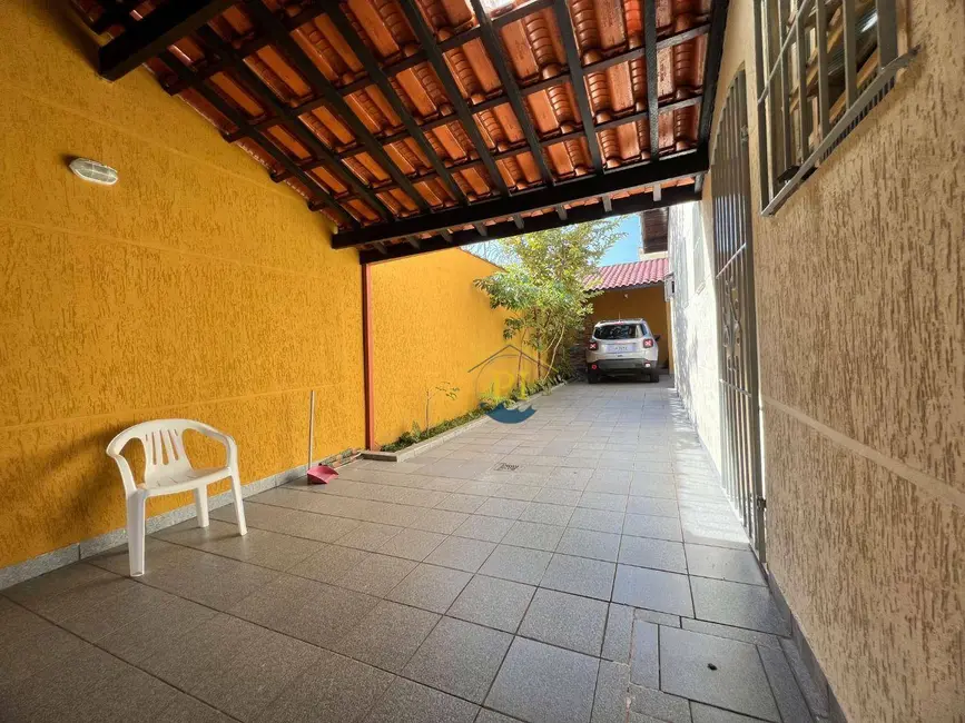 Foto 4 de Casa com 3 quartos à venda e para alugar, 360m2 em Praia Grande - SP