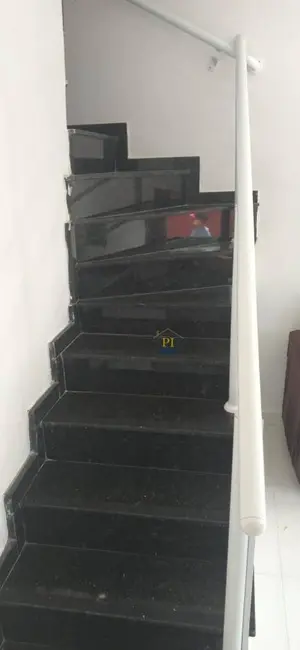 Sobrado com 3 quartos para alugar, 120m2 em Solemar, Praia Grande - SP - imagem 8 Foto 8 de Sobrado com 3 quartos para alugar, 120m2 em Solemar, Praia Grande - SP