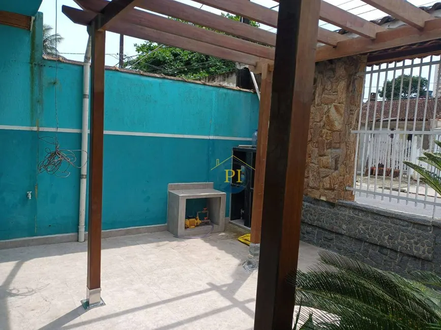 Foto 4 de Casa com 3 quartos à venda e para alugar, 250m2 em Canto do Forte, Praia Grande - SP
