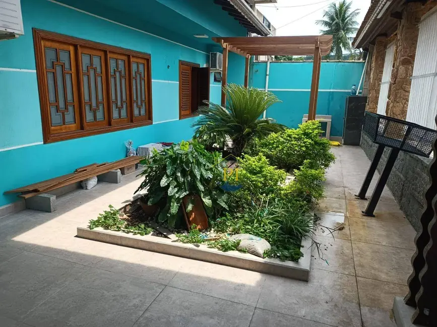 Foto 6 de Casa com 3 quartos à venda e para alugar, 250m2 em Canto do Forte, Praia Grande - SP