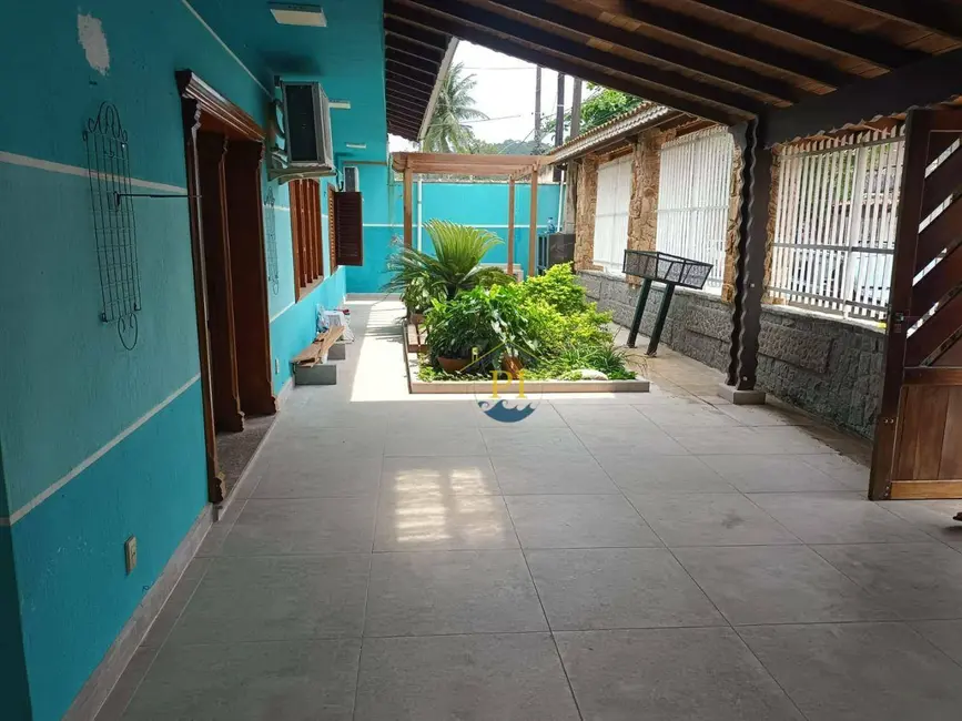 Foto 7 de Casa com 3 quartos à venda e para alugar, 250m2 em Canto do Forte, Praia Grande - SP